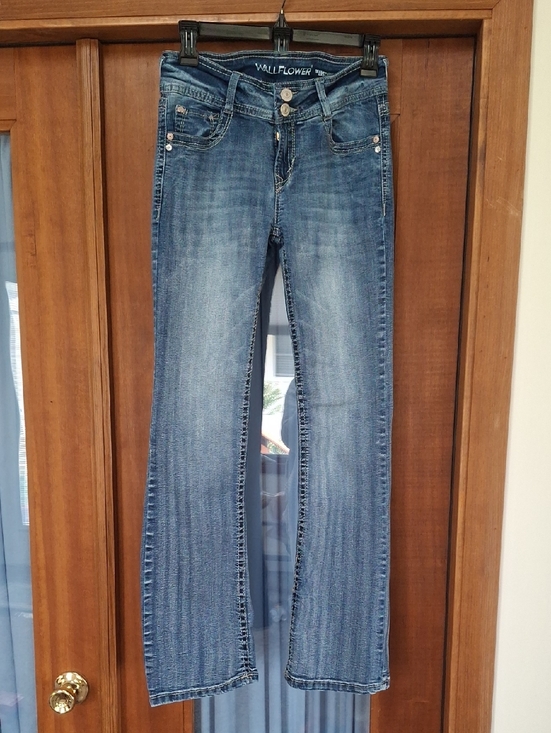 Wallflower Denim - Wallflower Junior's Size 3 Luscious Curvy Boot Cut Jeans